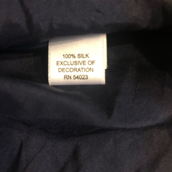 Banana Republic Silk Camisole - Picture 4 of 10